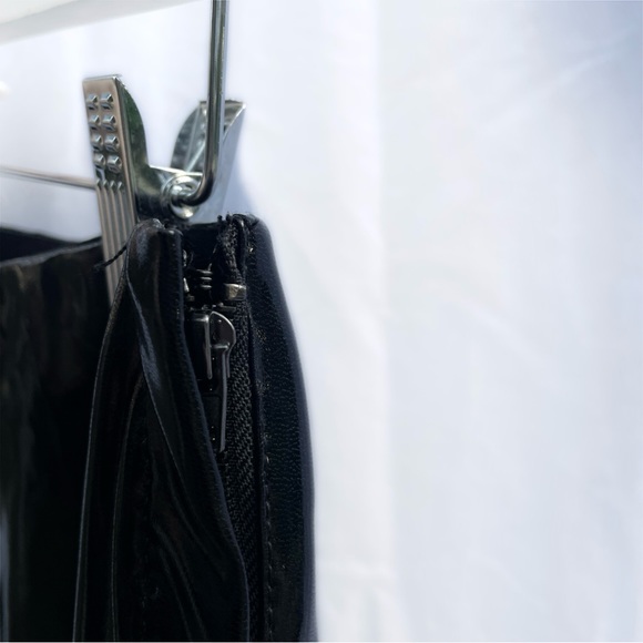 (New with Tags) BLANKNYC Faux Patent Leather Leggings (Size: 29) - Picture 6 of 10